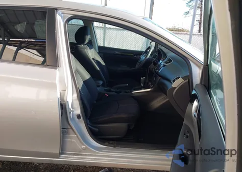 2018 Nissan Sentra Sv z USA, uszkodzony, nr VIN 3N1AB7AP6JL639476